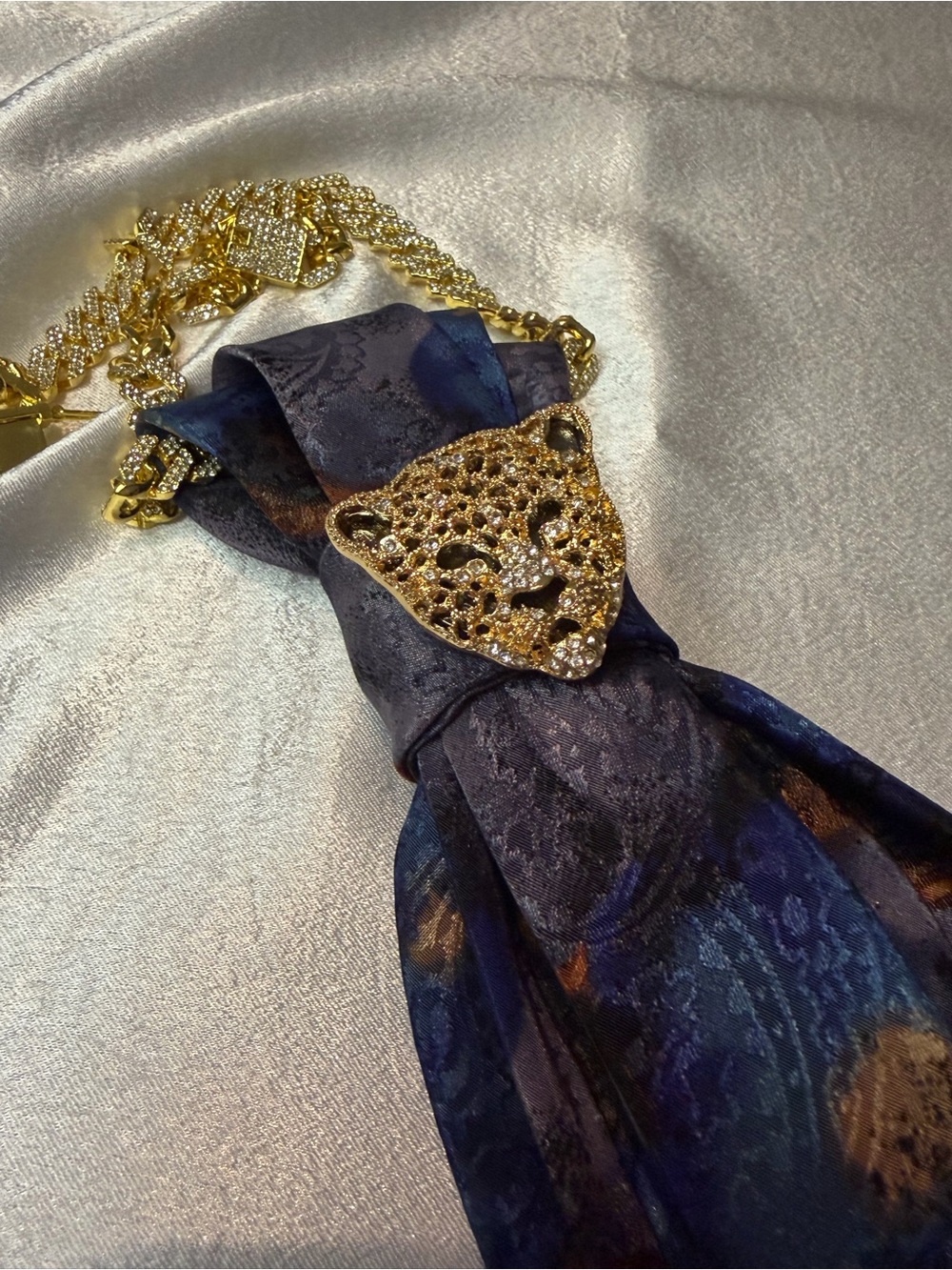 Dior Navy and Gold Floral Silk Tie Necklace with Gold Dior Pin - Picture 3 of 4